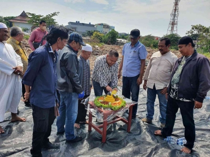 Laksanakan Atensi Ketum, Peletakan Batu Pertama Pembangunan Kantor DPP GRIB Jaya Dilaksanakan