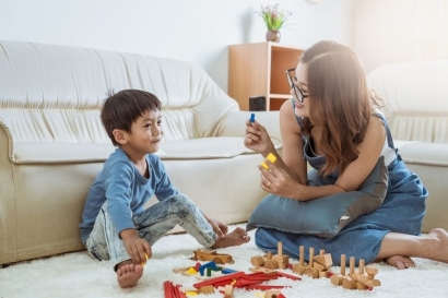 Beda Prinsip dalam Mengasuh Anak, Orangtua Harus Bagaimana?