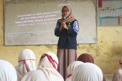 Mahasiswa KKN UIN Walisongo Semarang Mengadakan Seminar Moderasi Beragama di SD Negeri Jatibatur 03