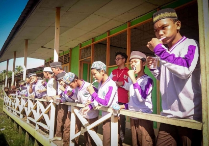 Kelompok Mahasiswa KKN Kebangsaan Desa Sei Bakut 2022 Jalankan Program Kerja Muda Peduli Kesehatan di Seluruh Sekolah