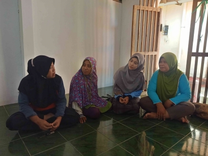 KKN MIT Ke-14 UIN Walisongo Semarang Mengadakan Bekam Gratis
