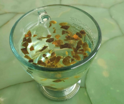 Mahasiswa KKN UPI Berikan Ide Kreatif Berupa Pengolahan Limbah Kulit Jeruk Kunci Menjadi Citrus Tea 