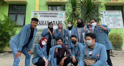 Mahasiswa KKN UPI Adakan Penyuluhan Hand Sanitizer Home Made dan Dibagikan Gratis untuk Warga