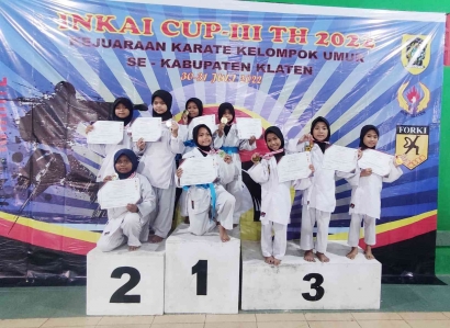 SDIT Persada Berhasil Raih 2 Emas, 3 Perak dan 5 Perunggu di Kejuaaran Karate