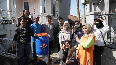Giat Mahasiswa KKN UPI Edukasi Lingkungan Bersih pada Masyarakat