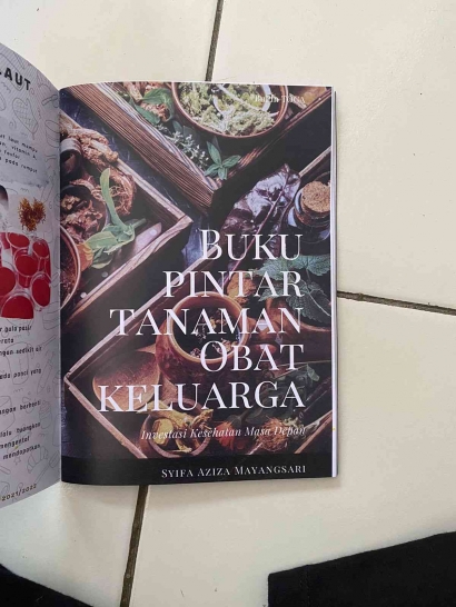 Sosialisasi KKN Tim II Undip Pepriode 2021/2022 Booklet " Buku Pintar Tanaman Obat Keluarga (Toga)", Kalibanteng Kidul, Semarang Barat