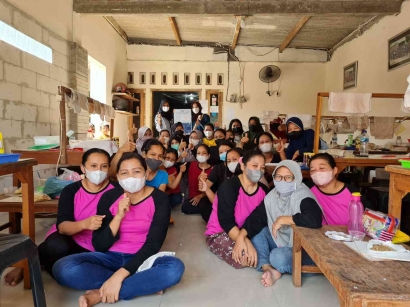 Awas Kuman Tak Terlihat! Mahasiswa KKN UNDIP Edukasi 6 Langkah Cuci Tangan dengan Sabun dan Air Mengalir