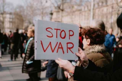 Delapan Lagu Anti Perang Paling Bermakna