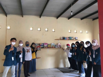 Perbaiki Peringkat Minat Baca Indonesia, Mahasiswa Undip Buat Pojok Baca untuk Tingkatkan Minat Baca Anak-Anak dan Masyarakat