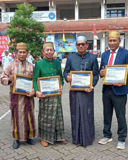 BPH Poltekkesmu Makassar Terima Penghargaan di HUT RI ke-77
