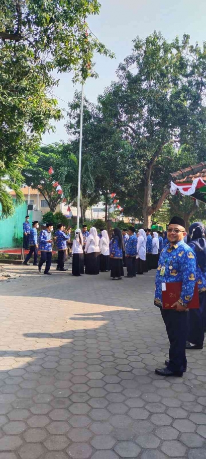 Kankemenag Kabupaten Mojokerto: Upacara Bendera Peringatan Kemerdekaan RI ke-77 Tahun 2022