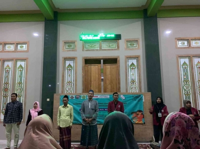 KKN UM Surabaya Gelar Sosialisasi Parenting Dampak Gadget pada Siswa Sekolah Dasar