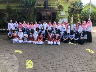 Kunjungan SMAN 10 Malang ke SMPN 5 Malang untuk Studi Tiru
