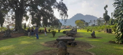 Pesona Batu Brak, Situs Pemujaan Era Megalitikum di Lampung Barat