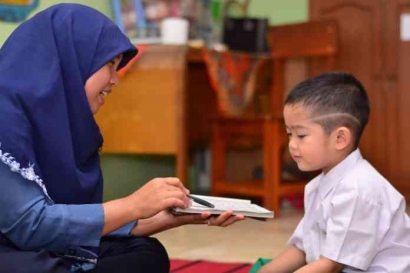 Terapi Wicara Anak Berkebutuhan Khusus dengan Metode Belajar Bacaan Al-Quran