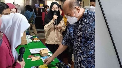 Expo KKN 2022, Mahasiswa KKN PCR Gubeng Pamerkan Produk Inovasi Pasta Gigi Herbal Daun Sirsak