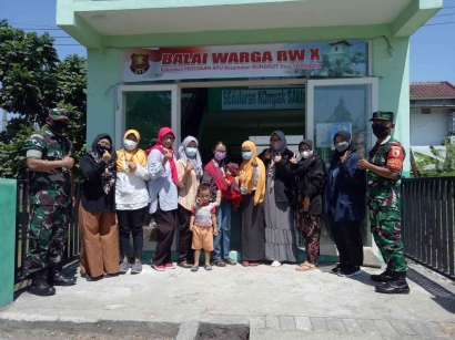 Mahasiswa PMM Bhaktimu Negeri Bantu Sukseskan BIAN di RW X Kelurahan Medokan Ayu Kecamatan Rungkut Kota Surabaya