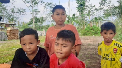 Peningkatan Pengetahuan Masyarakat Desa Randuagung dalam Mencegah Stunting Melaui Bingkai Lomba 17-an