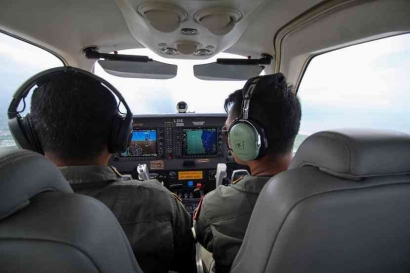 Pesawat Jatuh Hari ini Apa Penyebabnya? Pesawat Latih TNI AL Anti Serangan Jatuh di Selat Madura