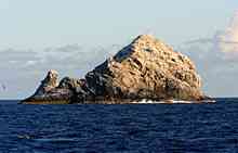 Gunung Batu Berapi Terbesar di Dunia, dalam Laut