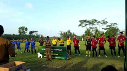 Piala Camat Petanahan 2022 | Mahasiswa KKN-T Universitas Muhammadiyah Purwokerto X Karang Taruna 'Sinar Abadi' X Sinar Abadi FC