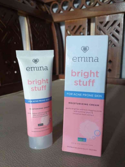 [Review] Pelembab Emina : Emina Bright Stuff Moisturizing Cream - for Acne Prone Skin