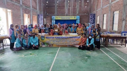 Pencanangan UMKM Baru di Desa Watukarung, Mahasiswa KKN UNS Menyelenggarakan Pelatihan Pembuatan Jamu