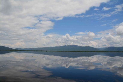 Indahnya Danau Manami di Distrik Yamor