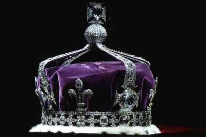 Berlian Mahkota dan Tongkat Ratu Elizabeth II Digugat Pemiliknya