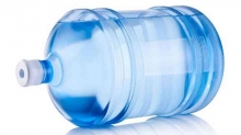 Gambar Artikel Polemik AMDK (Air Minum Dalam Kemasan), antara Manfaat dan Bahayanya