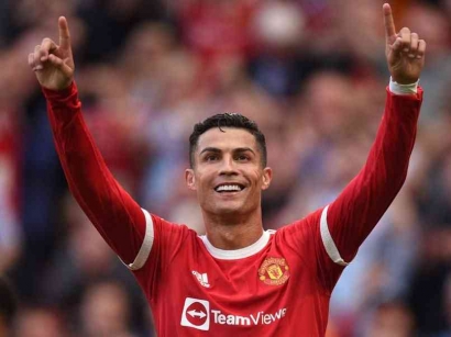 Intip Penghasilan Ronaldo "Si Raja Instagram"