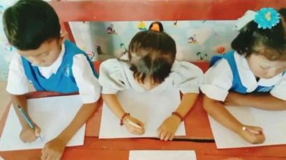 Meningkatkan Kreativitas Anak Melalui Mengambar pada Kelompok A di TK PGRI Nurul Anwar