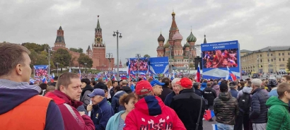 Perayaan Donetsk, Luhansk, Zaporozhia dan Kherson Kembali ke Rusia