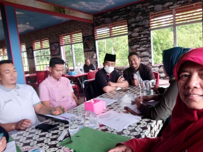 Kerja Cepat, Ikhlas, dan Cerdas Pengurus Koperasi Syariah Digital UMKM Desa Kreatif Kampar