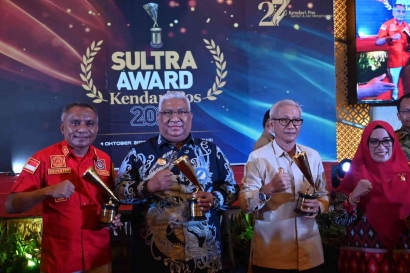 Kakanwil Kemenkumham Sultra Raih Penghargaan Tokoh Inovatif Kendari Pos Sultra Award, Gubernur Sulawesi Tenggara: Selamat!