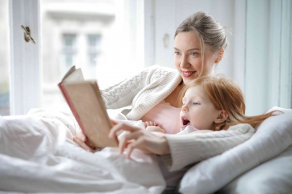 Cara Mewariskan Hobi Membaca pada Anak Kita