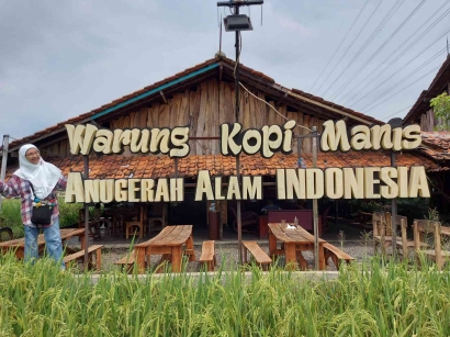 Ngopi di Pinggir Sawah: Warung Kopi Manis Cirebon