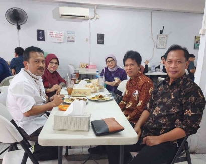 Ngobrol Asik VKN di RM Padang Bopet Mini Benhil