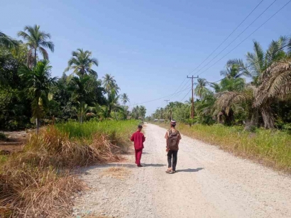 Guru Ngaji Datang, Dusun Pedalaman Riau Harus di Selamatkan
