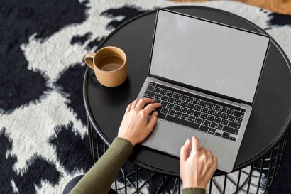 Tips Membeli Laptop di Online Shop