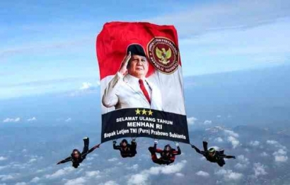 Kado Istimewa dari Kopassus untuk Menhan RI Prabowo Subianto