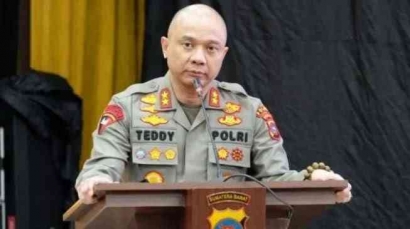 Terbaru! Irjen Teddy Minahasa Putra Dikenai Sanksi Pemberhentian Secara Tidak Hormat (PTDH)