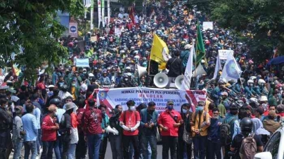 Aksi Demo Mahasiswa dan Buruh dalam Perumusan UU Cipta Kerja Dilihat dari Pandangan Sosiologi Konflik