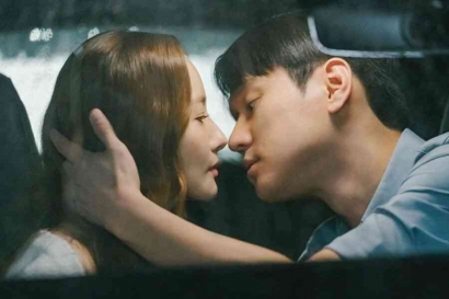 "Love In Contract" Episode 9, Choi Sang Eun dan Pak Hakim Jadian!