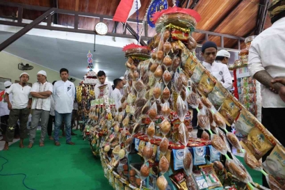 Lapas Gorontalo Gelar Festival Walimah, Bang Napi Antusias Berebut Kue Tolangga