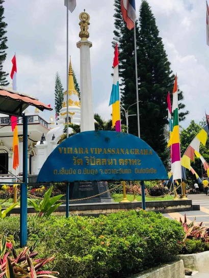 Mengunjungi Vihara Vipassana Graha di Lembang