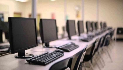 Laboratorium Komputer di Sekolah: Mengapa Selalu Dikunci?