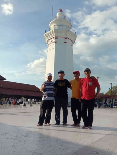 Wisata Religi ke Masjid Agung Banten