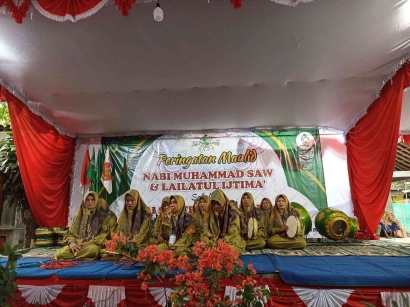 Meriahkan Peringatan Hari Santri Nasional, Masyarakat Desa Kedungringin Bersama Mahasiswa KKN Adakan Gebyar Rebana dan Lailatul Ijtima'