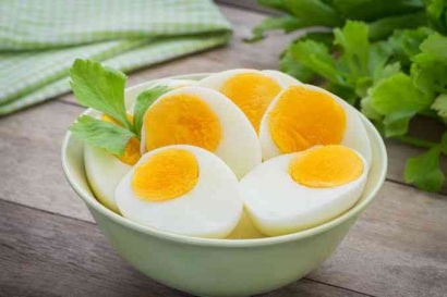 Sudah Taukah Anda Khasiat Telur Rebus bagi Tubuh, Bunda Wajib Baca
